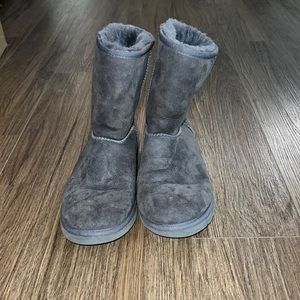Grey uggs